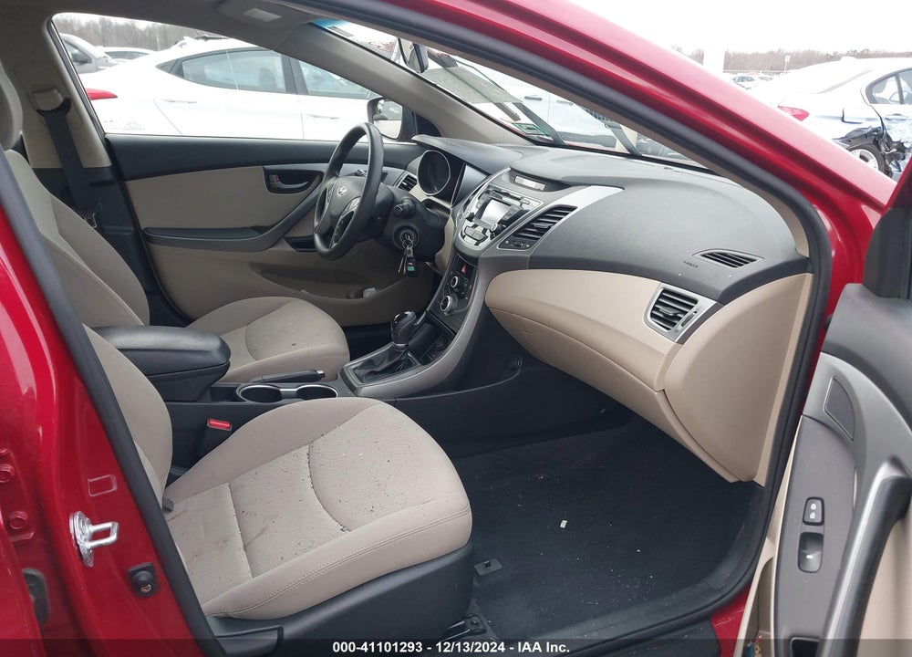2015 HYUNDAI ELANTRA VIN: KMHDH4AE9FU350834