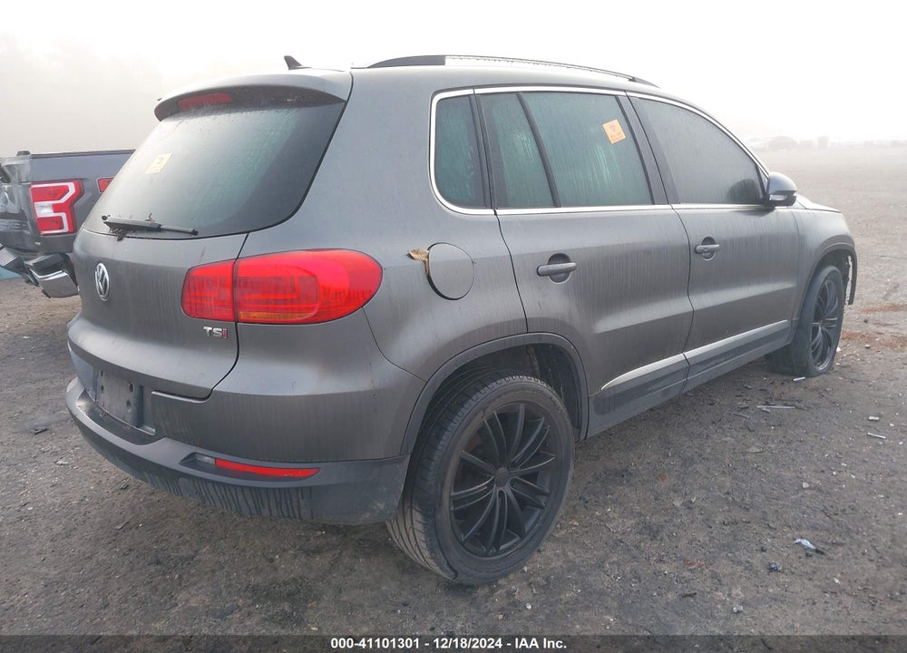2016 VOLKSWAGEN TIGUAN SE VIN: WVGAV7AX7GW522590