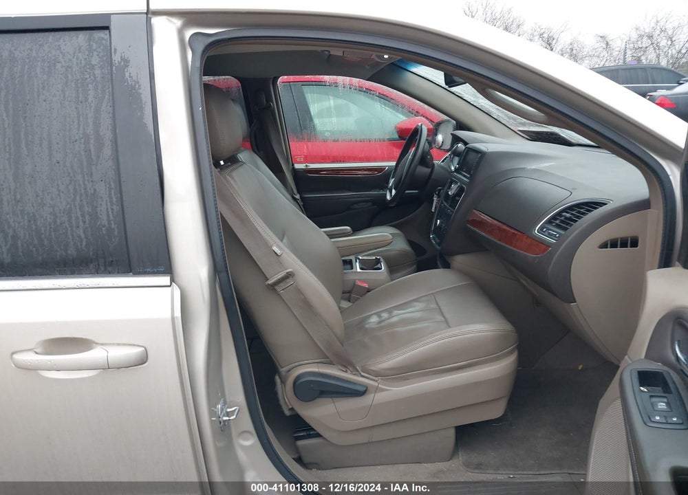 2013 CHRYSLER TOWN & COUNTRY TOURING VIN: 2C4RC1BG3DR539738