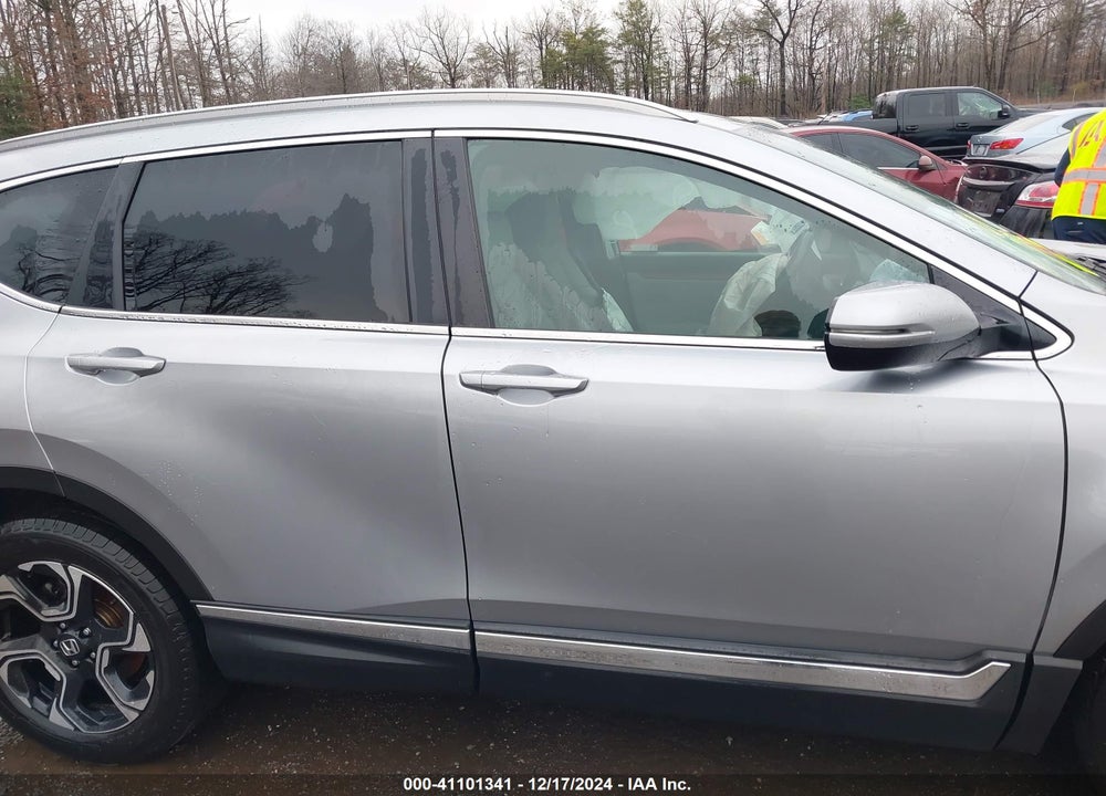 2019 HONDA CR-V TOURING VIN: 7FARW2H98KE036676