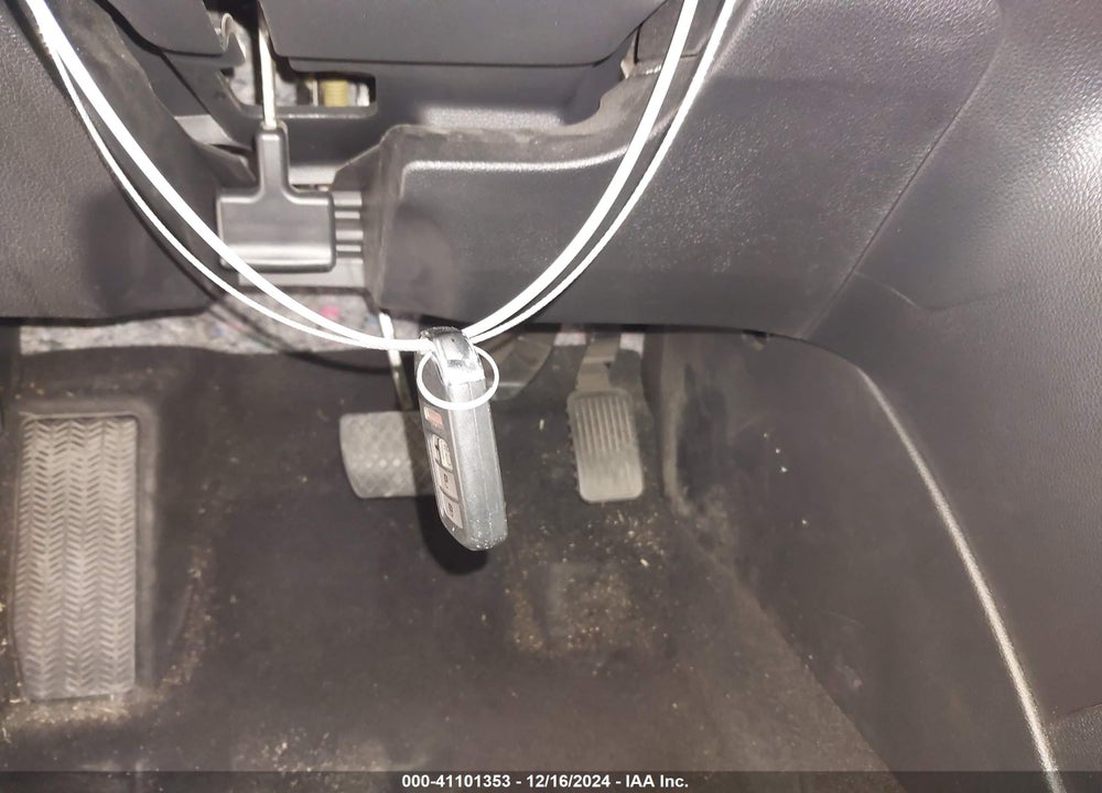 2017 HONDA ACCORD VIN: 1HGCR2F88HA181528