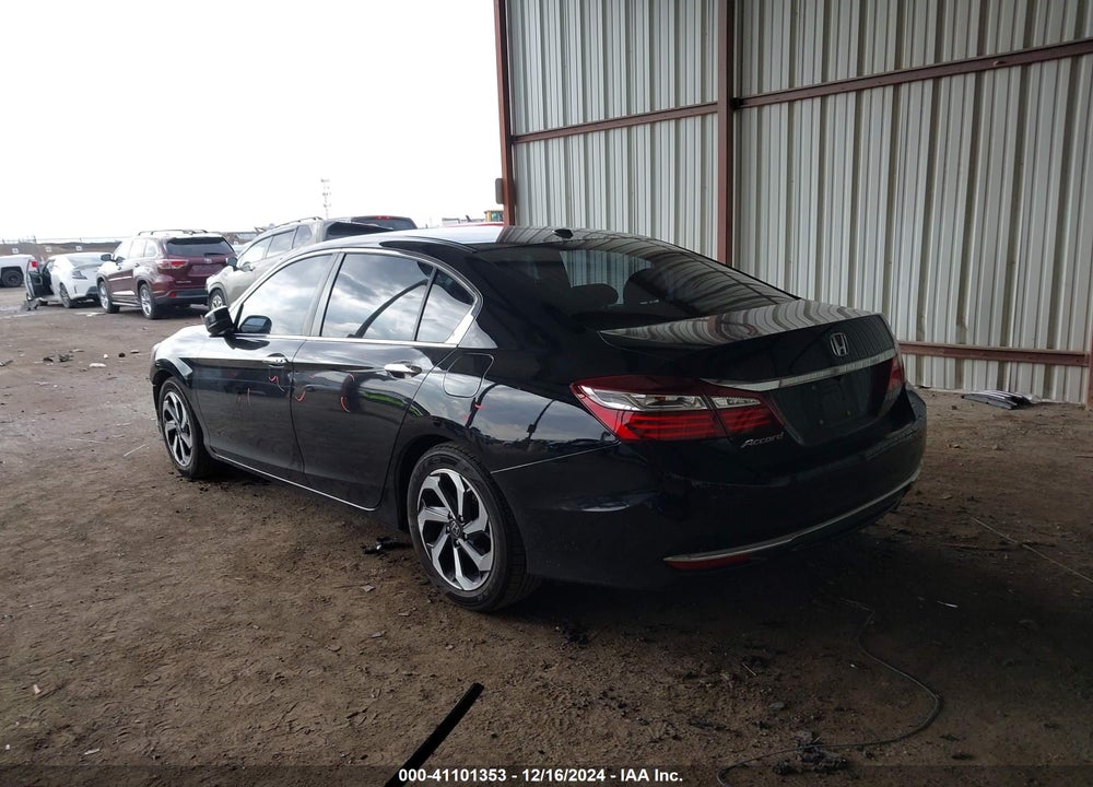 2017 HONDA ACCORD VIN: 1HGCR2F88HA181528