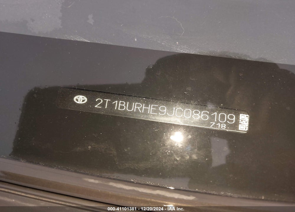 2018 TOYOTA COROLLA VIN: 2T1BURHE9JC086109