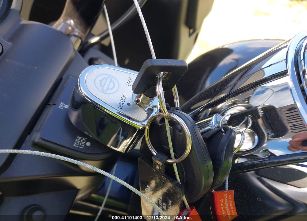 2010 HARLEY-DAVIDSON FLTRX VIN: 5HD1KH4AXAB634803