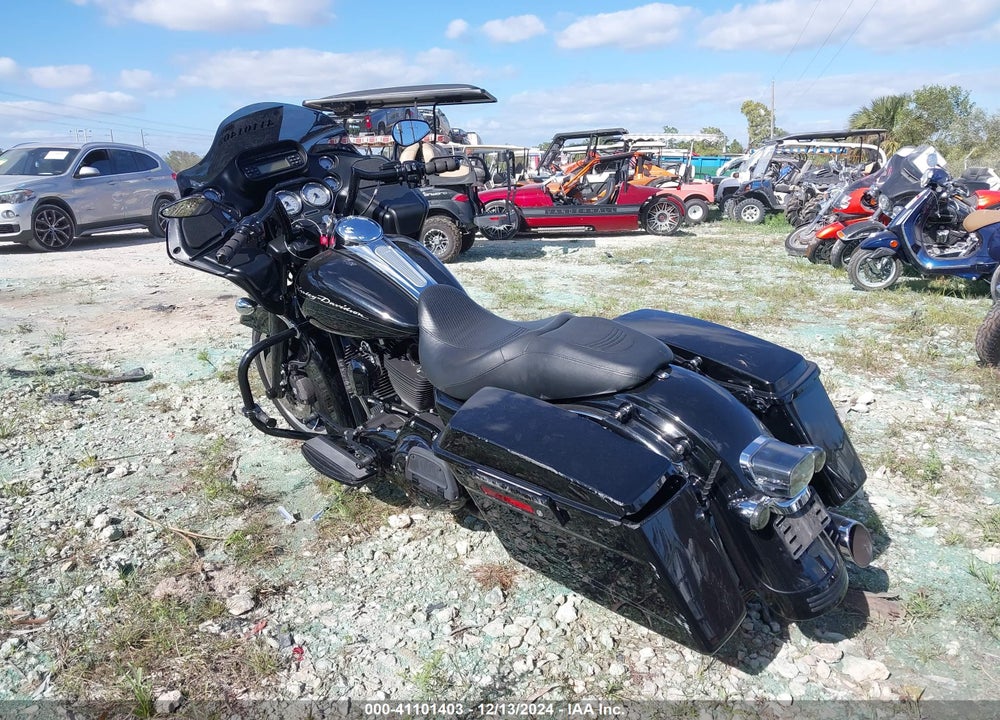 2010 HARLEY-DAVIDSON FLTRX VIN: 5HD1KH4AXAB634803