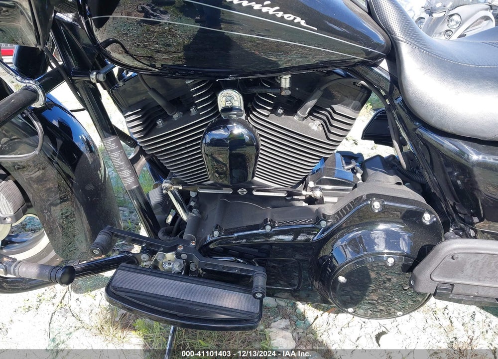 2010 HARLEY-DAVIDSON FLTRX VIN: 5HD1KH4AXAB634803