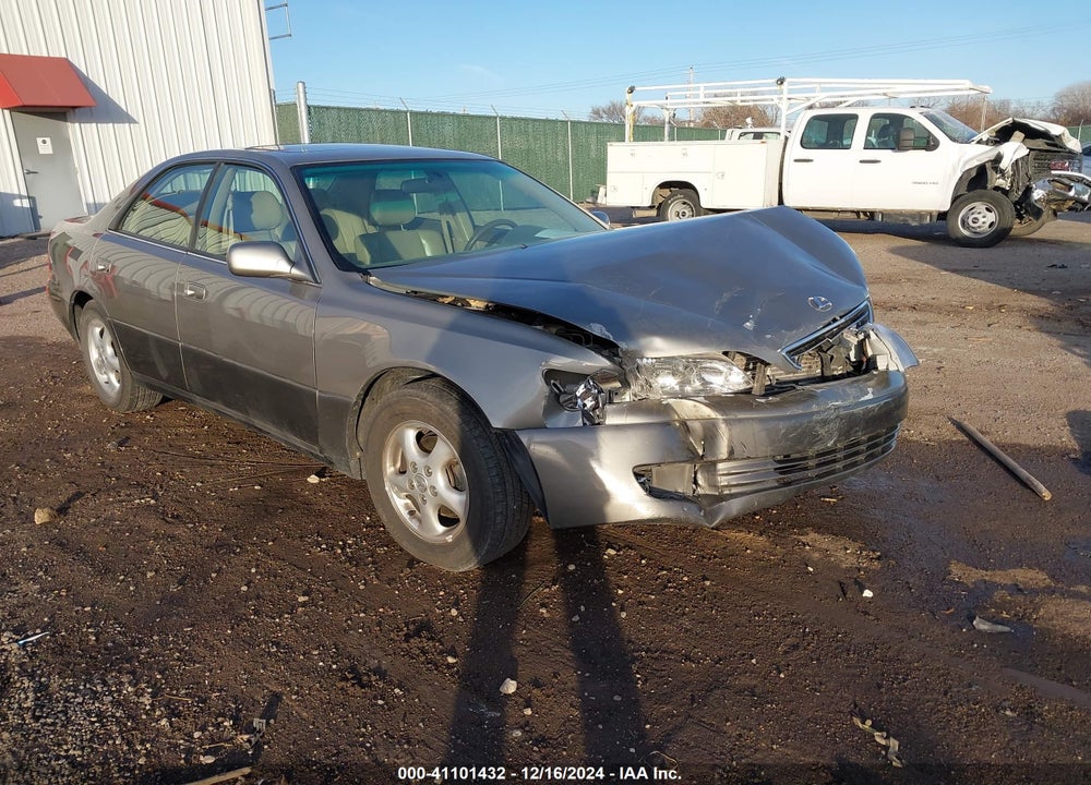 1999 LEXUS ES 300 VIN: JT8BF28G8X0156686