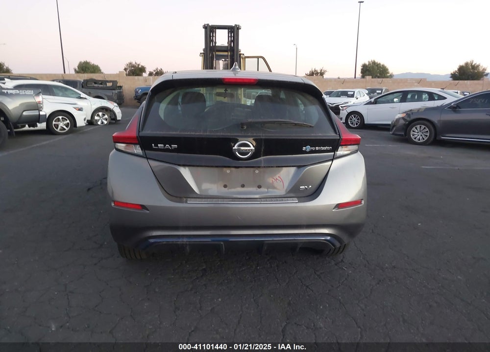 2018 NISSAN LEAF SV VIN: 1N4AZ1CP7JC305560