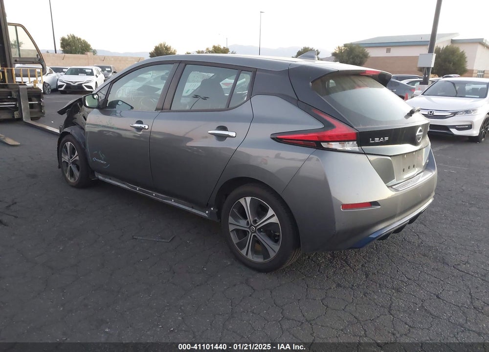 2018 NISSAN LEAF SV VIN: 1N4AZ1CP7JC305560