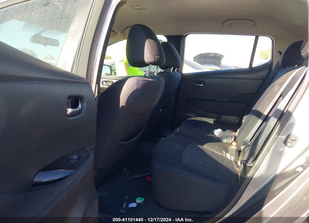 2018 NISSAN LEAF SV VIN: 1N4AZ1CP7JC305560