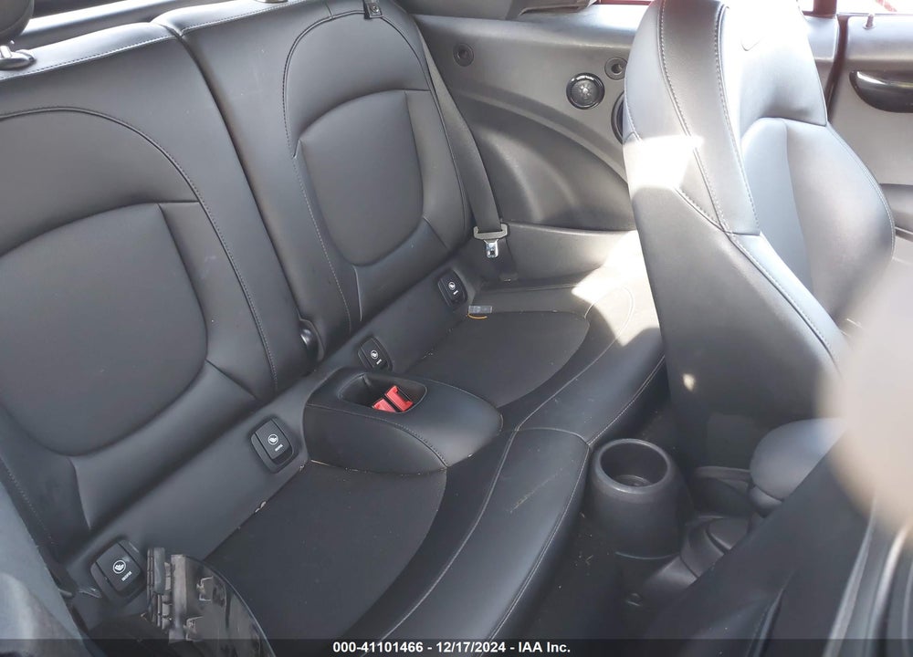 2017 MINI CONVERTIBLE COOPER S VIN: WMWWG9C3XH3A92891