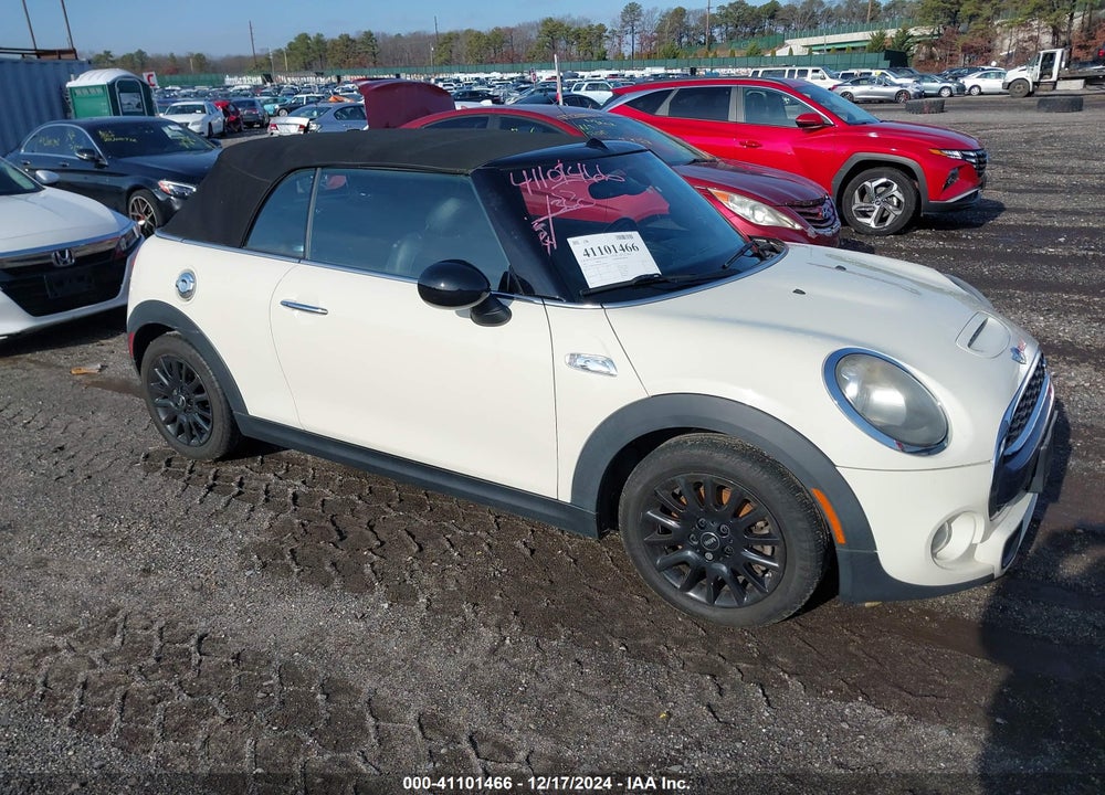 2017 MINI CONVERTIBLE COOPER S VIN: WMWWG9C3XH3A92891