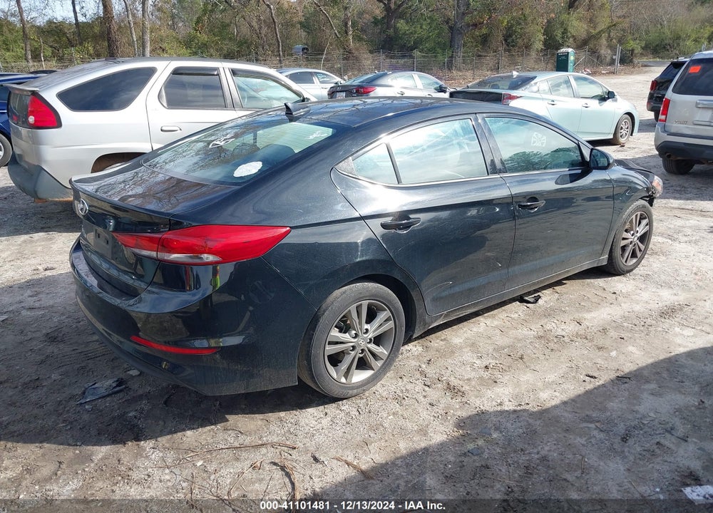 2018 HYUNDAI ELANTRA SEL VIN: 5NPD84LF4JH340550