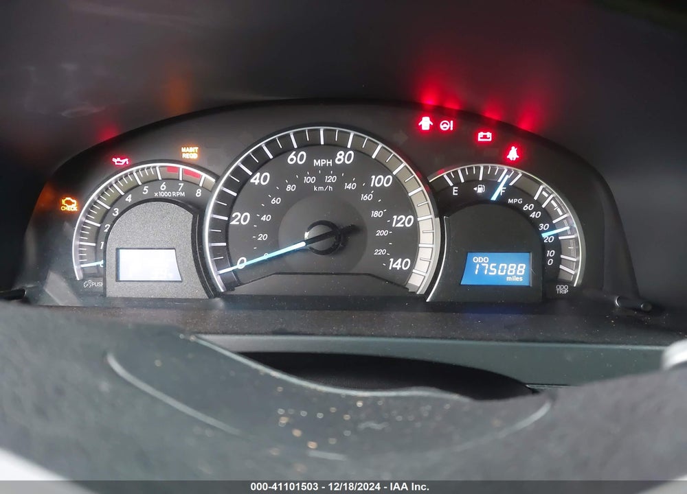 2012 TOYOTA CAMRY SE VIN: 4T1BF1FK8CU560928