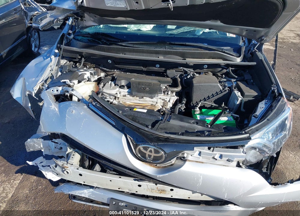 2017 TOYOTA RAV4 VIN: 2T3WFREV0HW404005