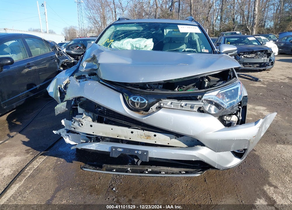 2017 TOYOTA RAV4 VIN: 2T3WFREV0HW404005