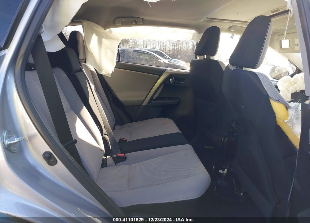2017 TOYOTA RAV4 VIN: 2T3WFREV0HW404005