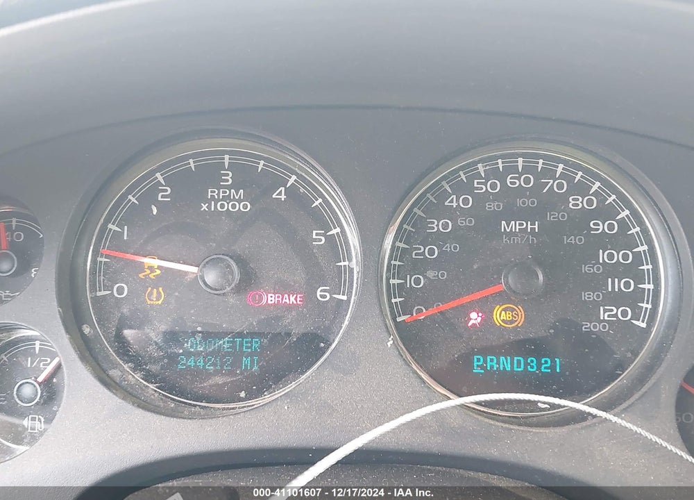 2007 CHEVROLET TAHOE LT VIN: 1GNFK130X7R230311