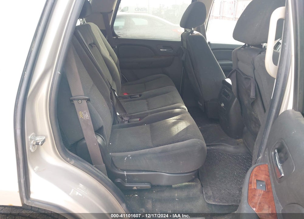 2007 CHEVROLET TAHOE LT VIN: 1GNFK130X7R230311