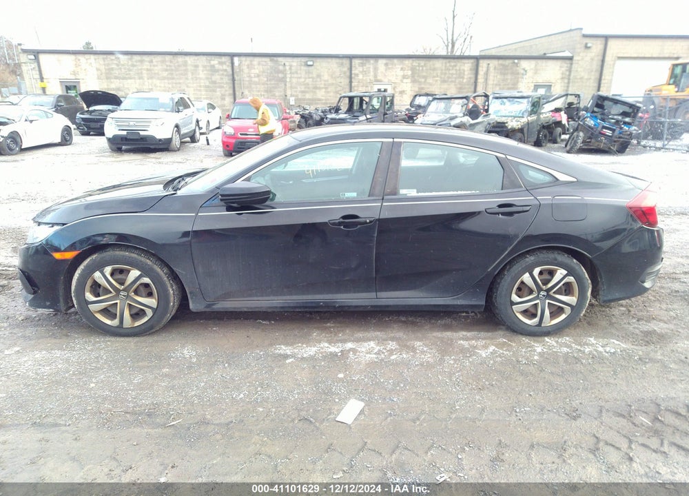 2018 HONDA CIVIC LX VIN: 2HGFC2F56JH561463
