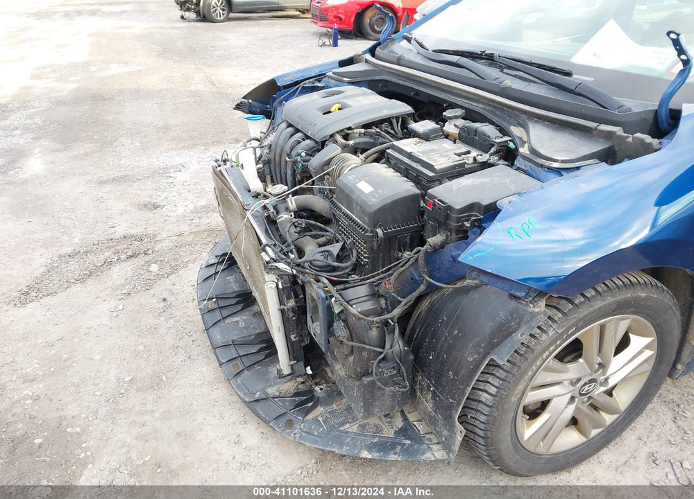 2019 HYUNDAI ELANTRA SEL VIN: 5NPD84LF4KH472130