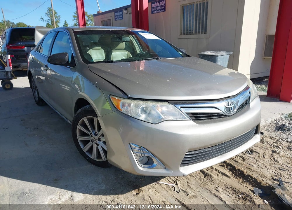 2014 TOYOTA CAMRY XLE VIN: 4T1BF1FK7EU782864