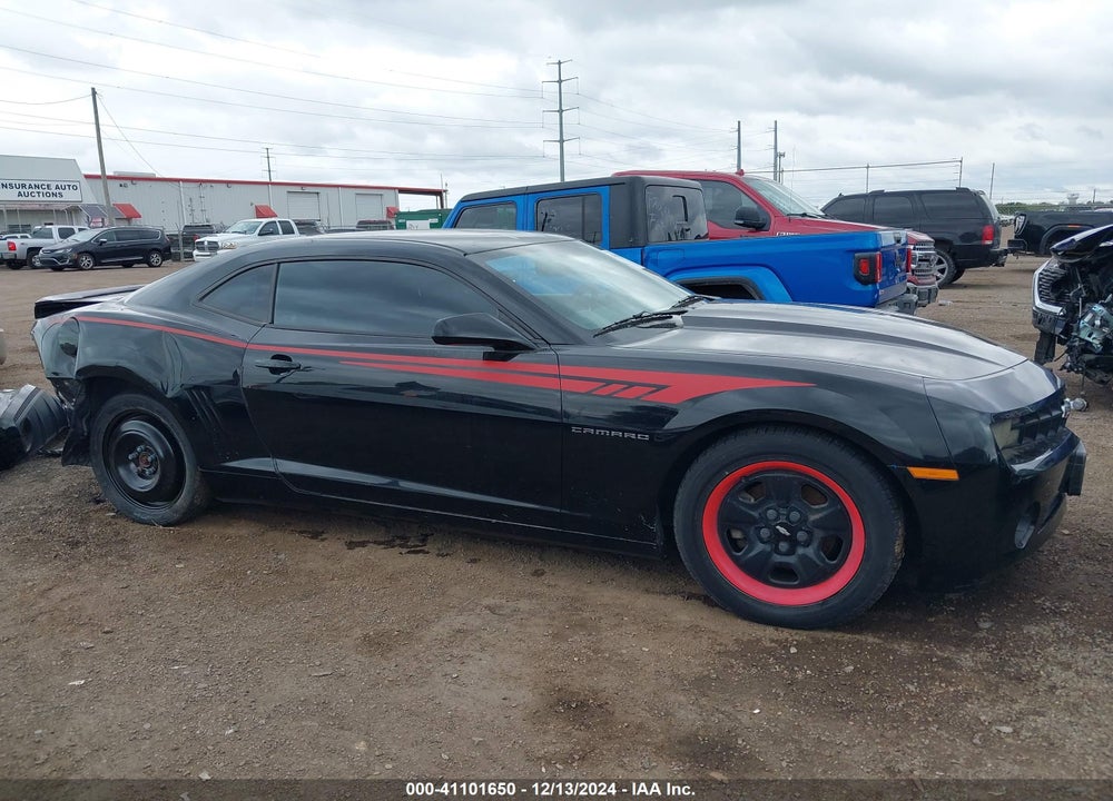 2013 CHEVROLET CAMARO 1LS VIN: 2G1FE1E33D9232987