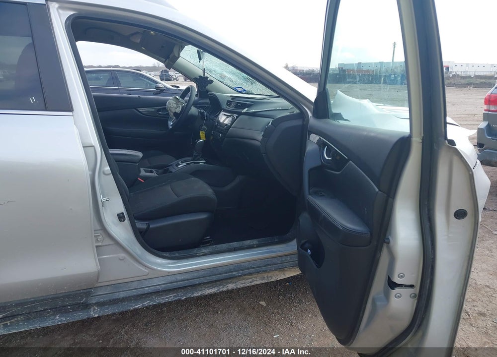 2017 NISSAN ROGUE VIN: 5N1AT2MNXHC789793