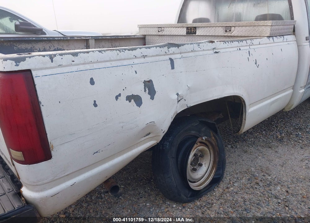 1990 CHEVROLET GMT-400 C1500 VIN: 1GCDC14Z0LZ194049