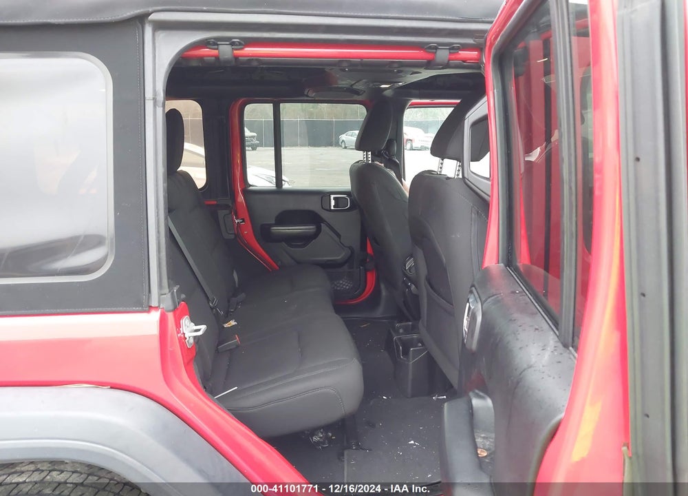 2018 JEEP WRANGLER UNLIMITED SPORT S 4X4 VIN: 1C4HJXDN5JW283394