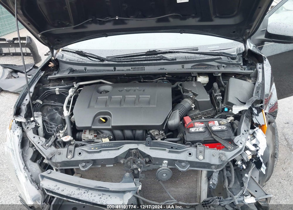2019 TOYOTA COROLLA LE VIN: 2T1BURHE2KC206043