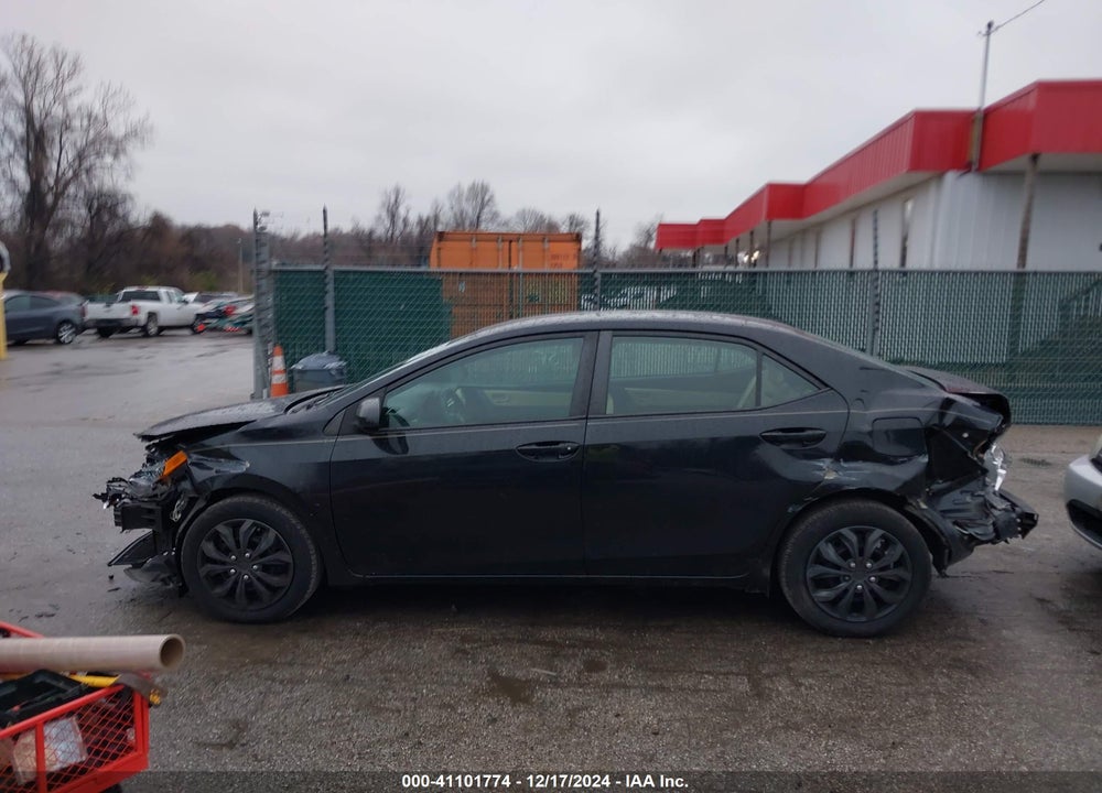 2019 TOYOTA COROLLA LE VIN: 2T1BURHE2KC206043