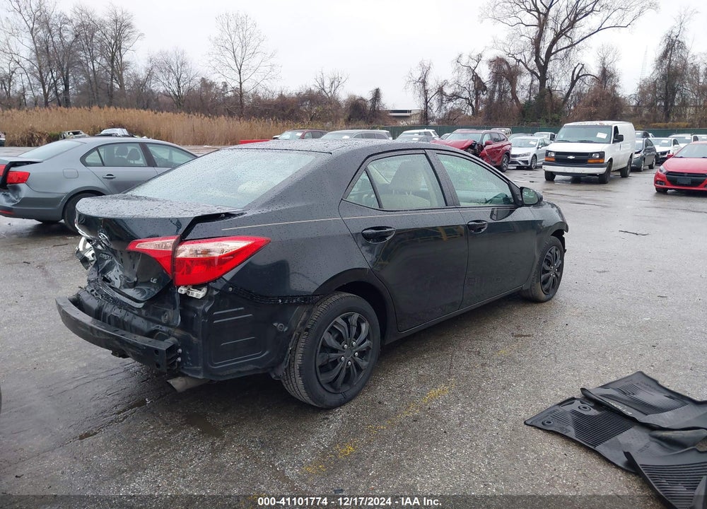 2019 TOYOTA COROLLA LE VIN: 2T1BURHE2KC206043