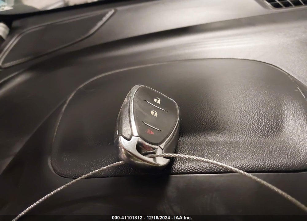 2018 CHEVROLET EQUINOX LT VIN: 2GNAXSEV3J6309235