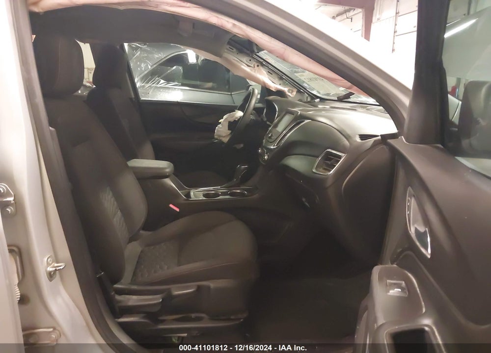 2018 CHEVROLET EQUINOX LT VIN: 2GNAXSEV3J6309235