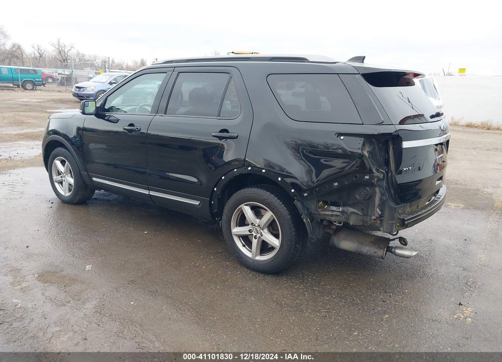 2017 FORD EXPLORER XLT VIN: 1FM5K8D88HGC13811