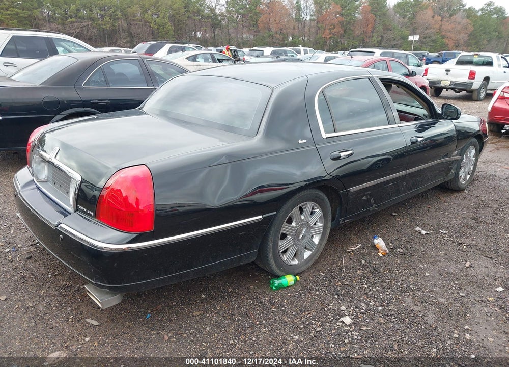 2003 LINCOLN TOWN CAR CARTIER VIN: 1LNHM83W83Y615144