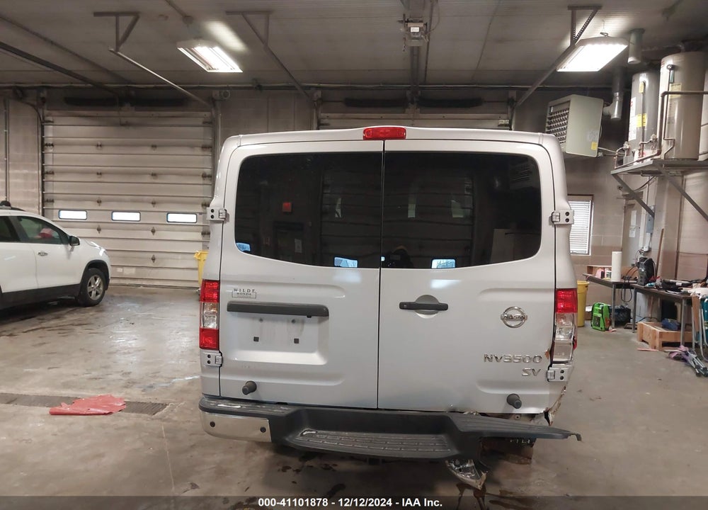 2018 NISSAN NV PASSENGER NV3500 HD SV V6 VIN: 5BZBF0AA7JN851683