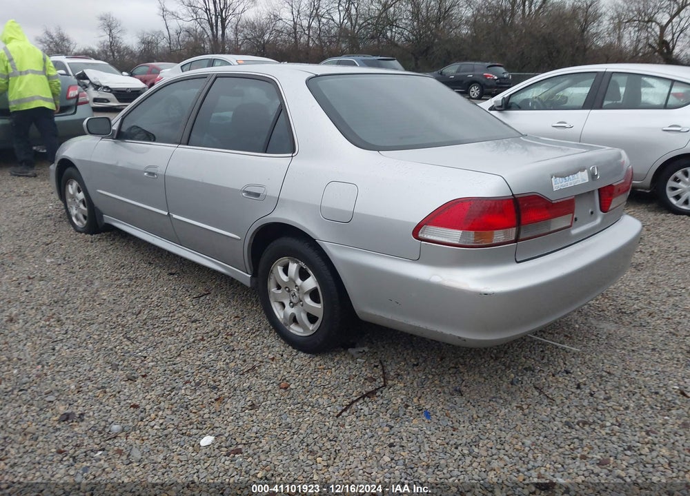 2002 HONDA ACCORD 2.3 EX VIN: 1HGCG56662A139503