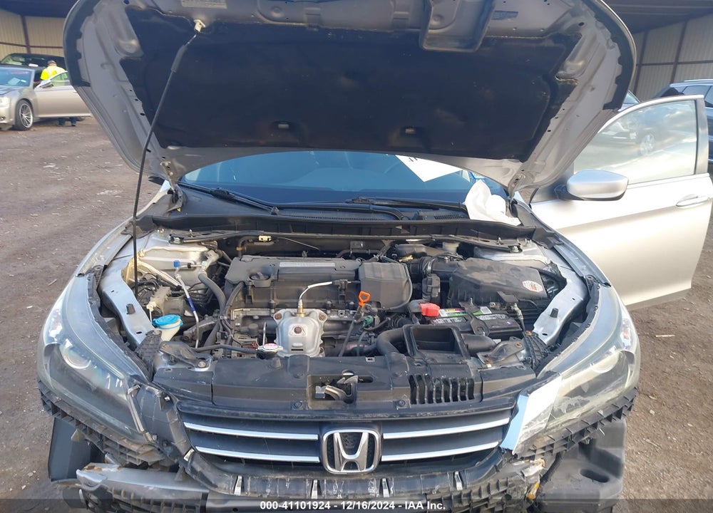 2015 HONDA ACCORD VIN: 1HGCR2F57FA185704