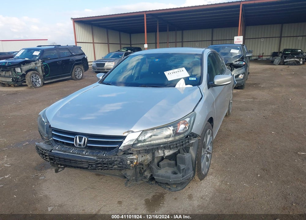 2015 HONDA ACCORD VIN: 1HGCR2F57FA185704