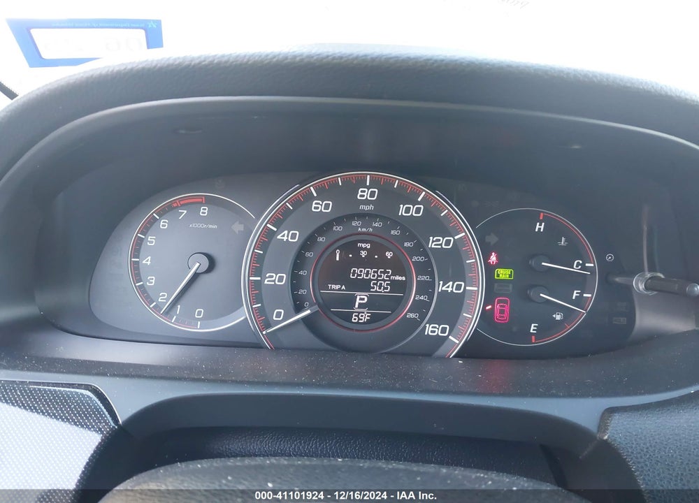 2015 HONDA ACCORD VIN: 1HGCR2F57FA185704
