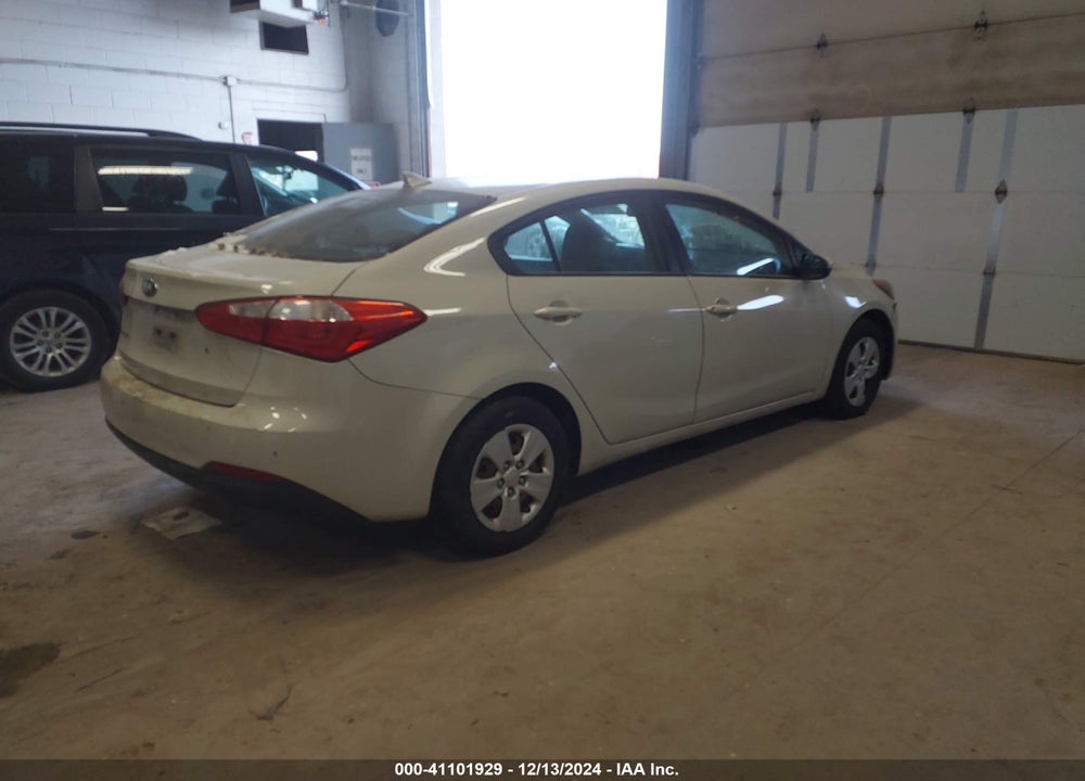 2014 KIA FORTE LX VIN: KNAFK4A68E5188627