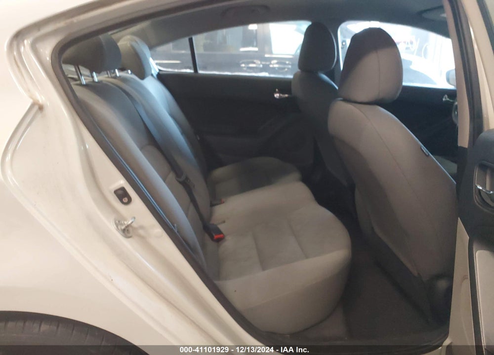 2014 KIA FORTE LX VIN: KNAFK4A68E5188627