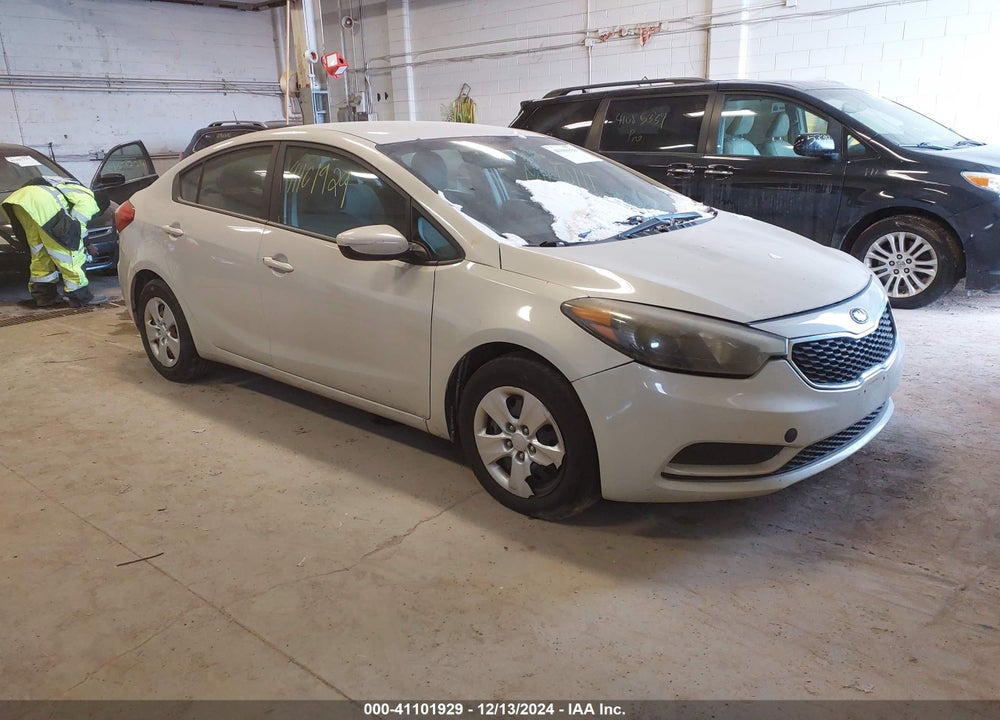 2014 KIA FORTE LX VIN: KNAFK4A68E5188627