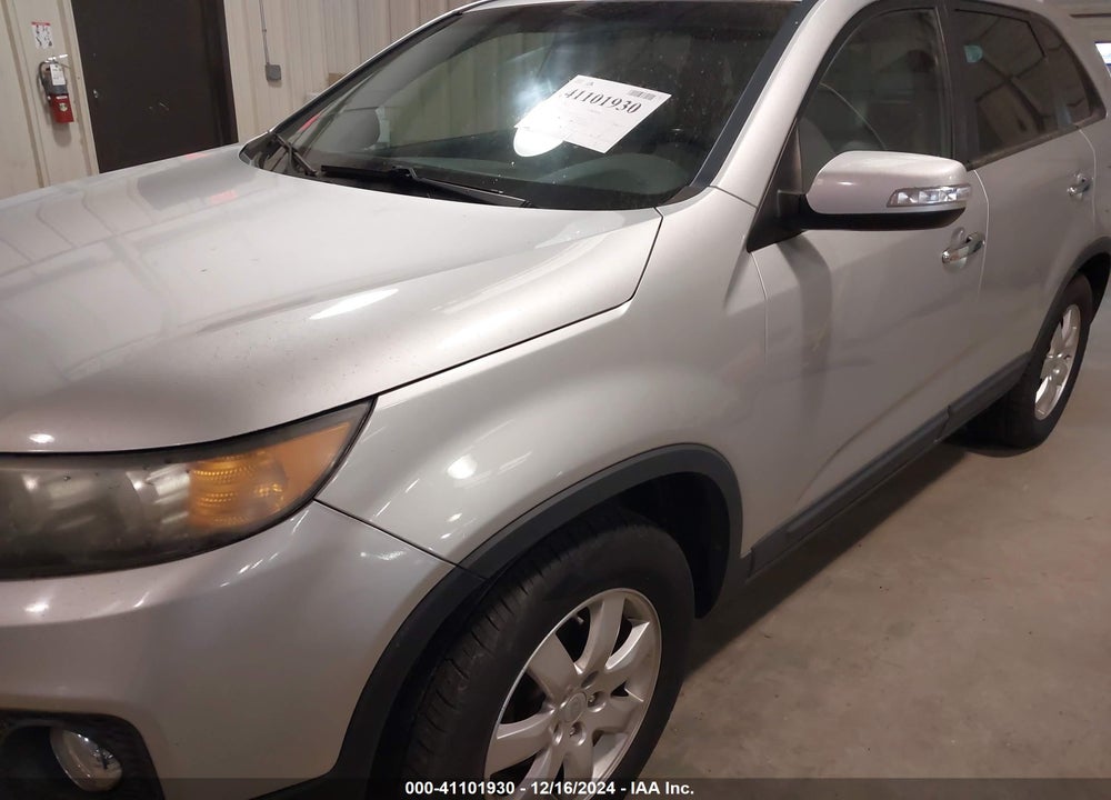 2012 KIA SORENTO LX VIN: 5XYKT4A67CG189741