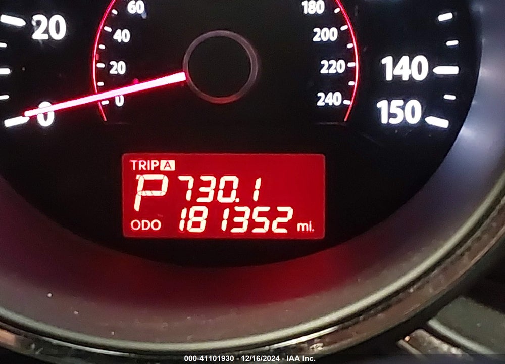 2012 KIA SORENTO LX VIN: 5XYKT4A67CG189741