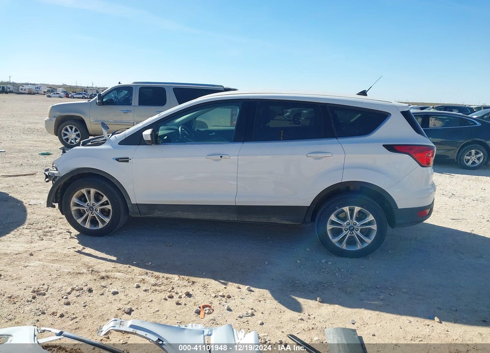 2019 FORD ESCAPE SE VIN: 1FMCU0GD6KUB81882