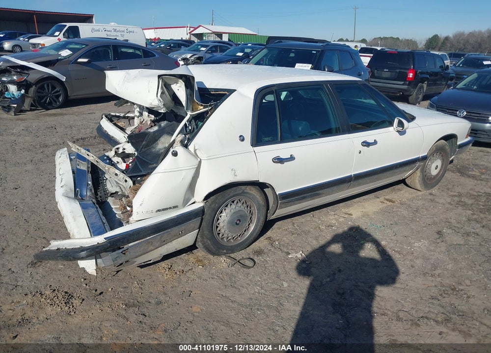 1992 BUICK PARK AVENUE VIN: 1G4CW53L9N1600172
