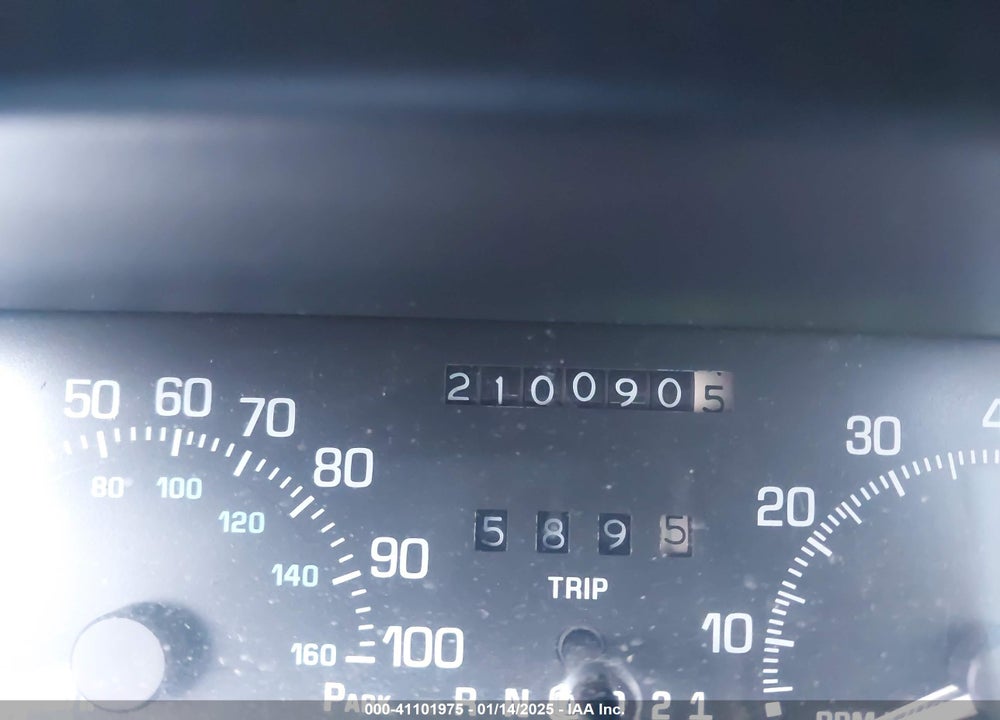 1992 BUICK PARK AVENUE VIN: 1G4CW53L9N1600172